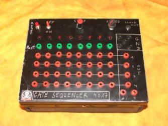Gate sequencer 4017 - (1)