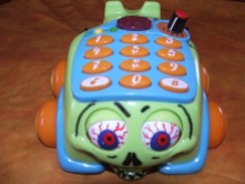 skull phone (1)